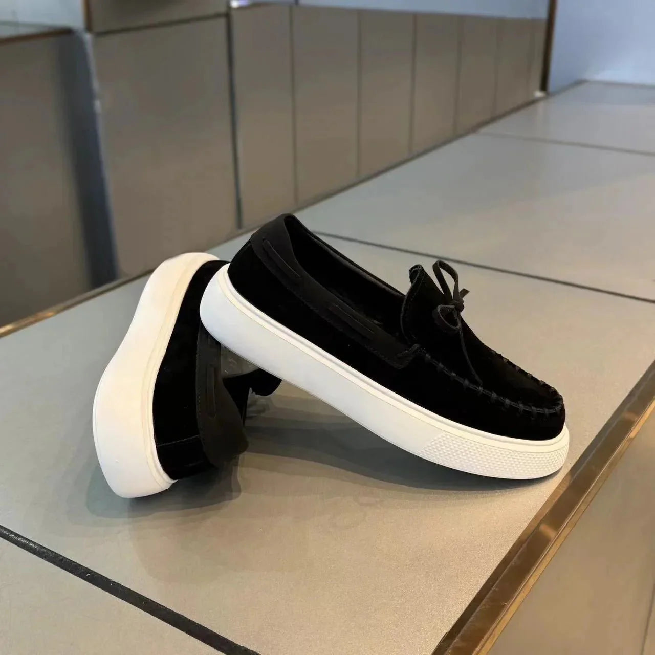 Mocassim Masculino de Couro Respirável – Slip-On Confortável para Estilo Casual Todos os Dias
